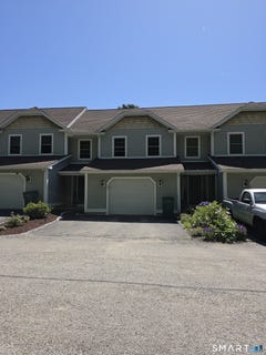 /international/us/205-brookes-landing-killingly-ct-110108473483/