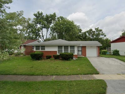 /international/us/3212-maple-lane-hazel-crest-il-110107257876/