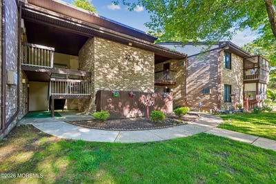 /international/us/97-arrowood-road-manalapan-nj-110108568656/