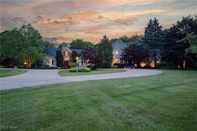 /international/us/7488-valley-view-road-hudson-oh-110100222101/