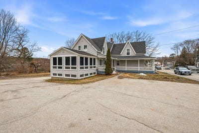 /international/us/226-240-union-street-littleton-nh-110107055089/