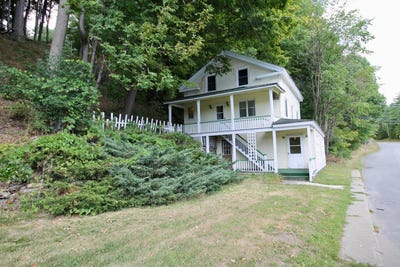 /international/us/7639-u-s-9-elizabethtown-ny-110108346880/