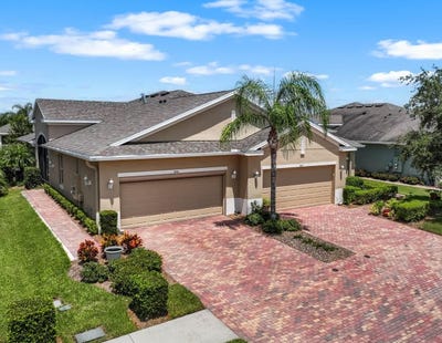 /international/us/809-chipper-drive-sun-city-center-fl-110101213470/