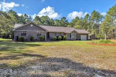 /international/us/7071-old-oak-road-nw-ash-nc-110107436319/