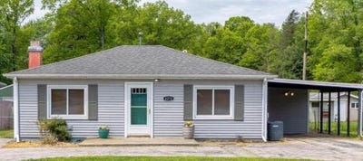 /international/us/6210-johnson-road-coloma-mi-110099823386/