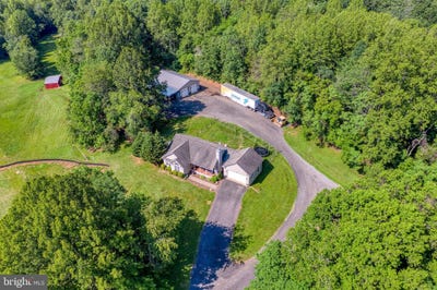 /international/us/12210-eggbornsville-road-culpeper-va-110119623455/
