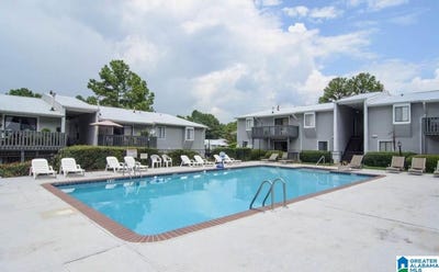 /international/us/708-woodland-village-birmingham-al-110109528761/