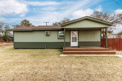 /international/us/211-chestnut-rear-street-idalou-tx-110108359237/