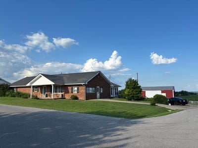 /international/us/16-ledan-st-flemingsburg-ky-110100842417/