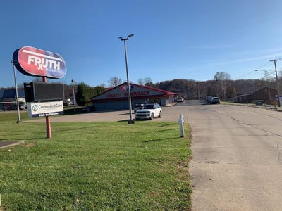 /international/us/3109-teays-valley-road-hurricane-wv-110103736203/