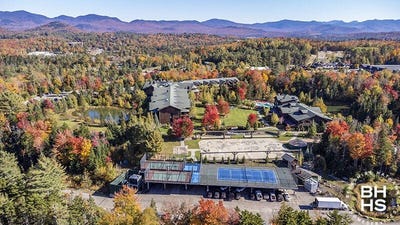 /international/us/7-whiteface-inn-lane-lake-placid-ny-110104847767/