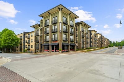 /international/us/5300-peachtree-road-chamblee-ga-110100322207/