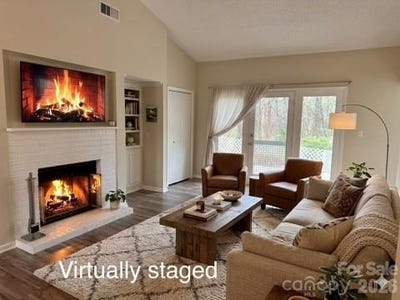 /international/us/10-laurel-place-drive-asheville-nc-110107459860/