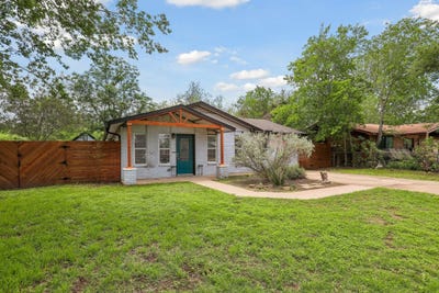 /international/us/407-magnolia-st-bastrop-tx-110107540846/
