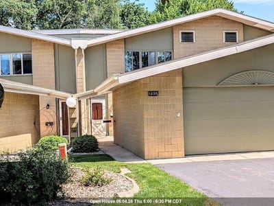 /international/us/1235-w-nicolet-circle-appleton-wi-110106624427/