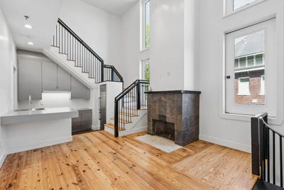 /international/us/2-francis-street-charleston-sc-110106841508/