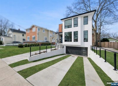 /international/us/43-grove-street-tenafly-nj-110106172766/