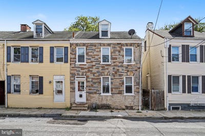 /international/us/533-woodward-street-lancaster-pa-110110235104/