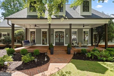 /international/us/134-prospector-dahlonega-ga-110100863857/