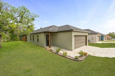 /international/us/1332-liberty-street-weatherford-tx-110101239121/