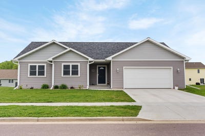 /international/us/521-roosevelt-street-baraboo-wi-110108255723/