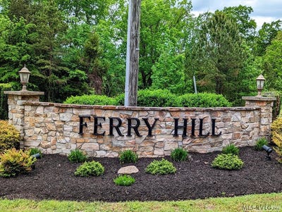 /international/us/19-ferry-hill-trail-clarksville-va-110088238567/?lang=en