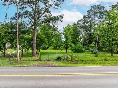 /international/us/509-clarksville-street-bogata-tx-110099894135/