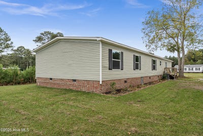 /international/us/120-nw-first-street-teachey-nc-110103290292/