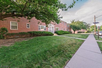 /international/us/42-york-drive-edison-twp-nj-110108768515/