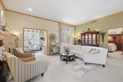 /international/us/2331-glacier-way-hastings-mn-110107077577/