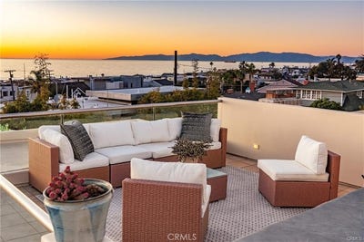 /international/us/2242-circle-hermosa-beach-ca-110108745435/