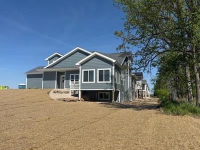/international/us/4159-fox-forest-way-deforest-wi-110104604998/