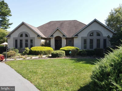 /international/us/890-s-mount-pleasant-road-lebanon-pa-110120425076/