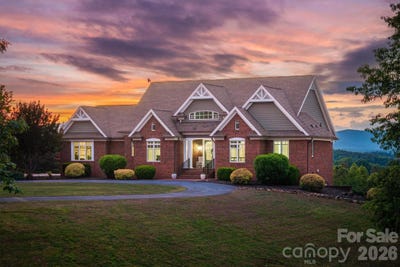 /international/us/5230-roy-mcgalliard-avenue-morganton-nc-110108058956/