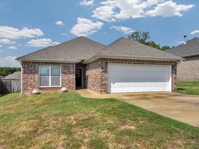 /international/us/113-boulder-lane-nacogdoches-tx-110120038486/