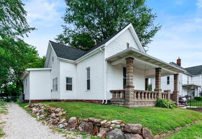 /international/us/613-w-walnut-street-boonville-in-110100867174/