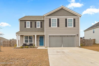 /international/us/624-drummond-grove-lane-jacksonville-nc-110105321114/