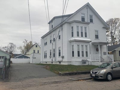 /international/us/12-hawthorne-st-brockton-ma-110108393124/