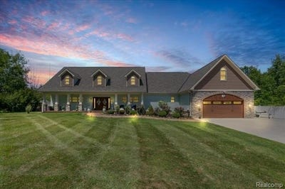 /international/us/2168-wiggins-road-fenton-mi-110101368336/