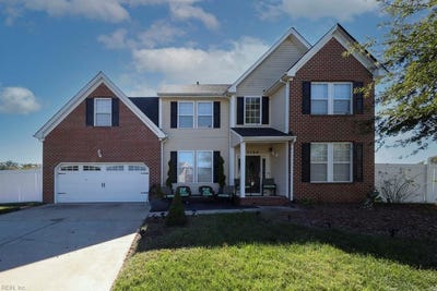 /international/us/3204-eight-star-court-chesapeake-va-110120485963/
