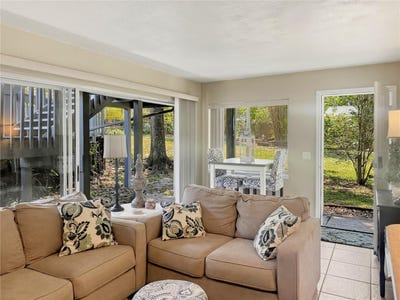 /international/us/20800-river-drive-dunnellon-fl-110108094582/