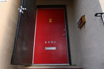 /international/us/1316-russell-street-berkeley-ca-110108165341/