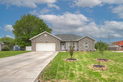 /international/us/1925-wynwood-drive-carthage-mo-110107825689/