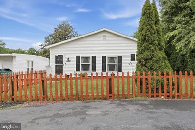 /international/us/21434-greenbrier-road-boonsboro-md-110108906084/