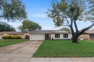 /international/us/1215-briarcove-drive-richardson-tx-110110379920/