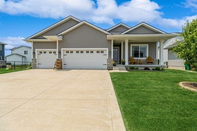 /international/us/638-lincoln-street-ne-bondurant-ia-110100028958/