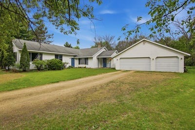 /international/us/n6889-568th-street-menomonie-wi-110108415927/