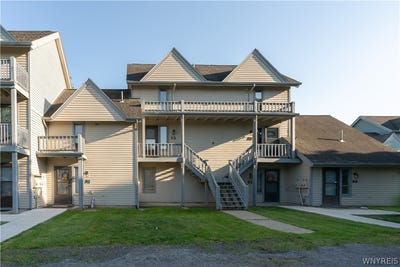 /international/us/93-wildflower-ellicottville-ny-110106772265/