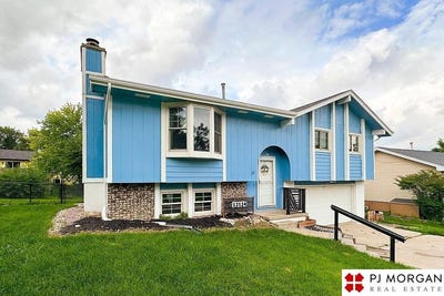 /international/us/12124-burdette-circle-omaha-ne-110101171871/