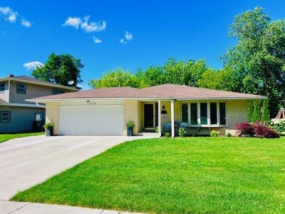 /international/us/3600-brookmeade-drive-rolling-meadows-il-110108959268/
